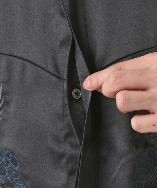 HARE（ハレ）の「フロントシシュウスカシャツ(HARE)（シャツ/ブラウス・メンズ・グレー/ブラック・MEDIUM/SMALL）」の10枚目の写真