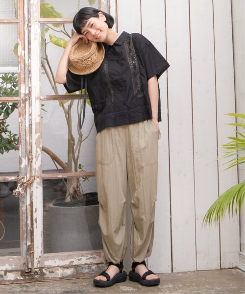 LBC(エルビーシー)の「こま編みフラワーバケットハット(ハット・レディース・キャメル/グレー・FREE)」の17枚目の写真