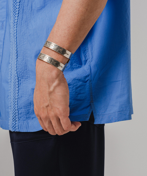 EDIFICE（エディフィス）の「india made ポプリン ピンタック シャツ（シャツ/ブラウス・メンズ・ブラック/ホワイト/サックスブルー・MEDIUM/LARGE）」の19枚目の写真