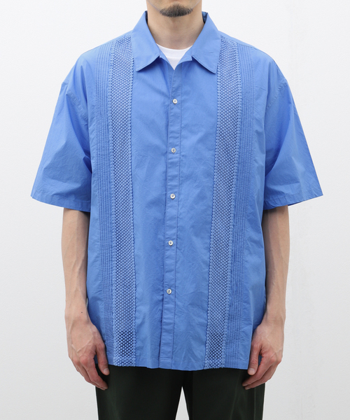 EDIFICE（エディフィス）の「india made ポプリン ピンタック シャツ（シャツ/ブラウス・メンズ・ブラック/ホワイト/サックスブルー・MEDIUM/LARGE）」の4枚目の写真