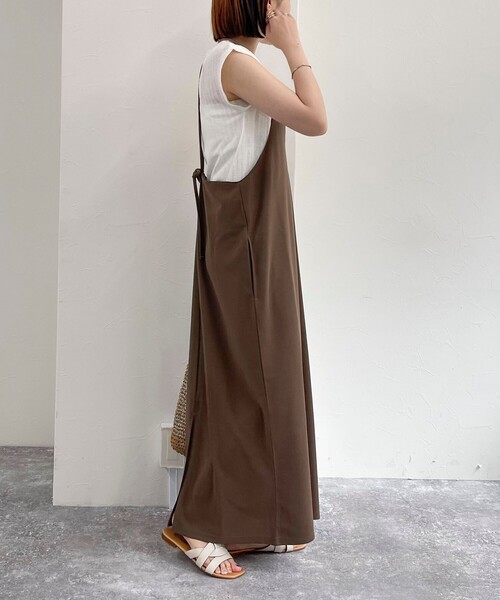 fredy emue(フレディエミュ)の「カットジョーゼットキャミワンピース(ワンピース・レディース・ブラック/チャコールグレー/ブラウン・38)」の5枚目の写真