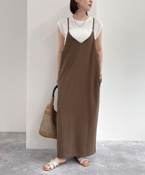 fredy emue(フレディエミュ)の「カットジョーゼットキャミワンピース(ワンピース・レディース・ブラック/チャコールグレー/ブラウン・38)」の7枚目の写真