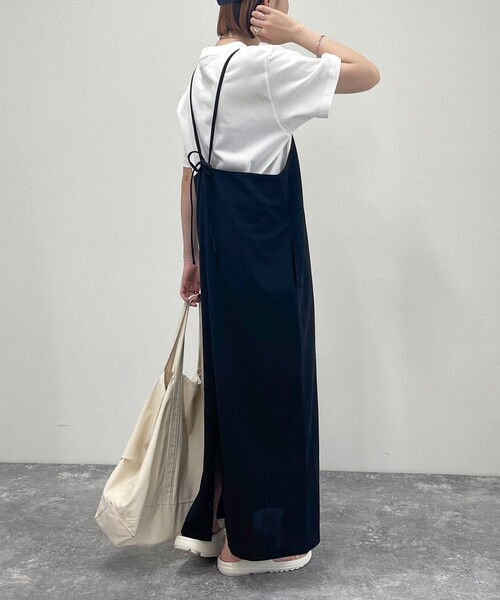 fredy emue(フレディエミュ)の「カットジョーゼットキャミワンピース(ワンピース・レディース・ブラック/チャコールグレー/ブラウン・38)」の11枚目の写真