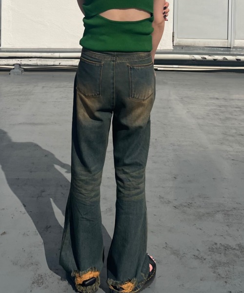 shesame(シーセム)の「vintage- ike flare denim(デニムパンツ・レディース・インディゴブルー/ブラック・MEDIUM/LARGE)」の5枚目の写真