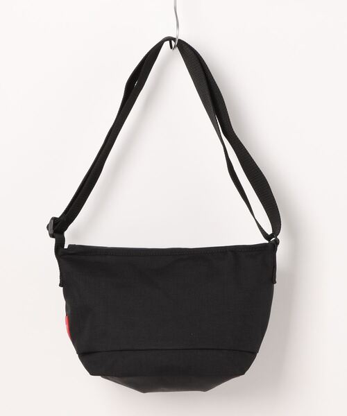 Manhattan Portage(マンハッタンポーテージ)の「Nylon Messenger Bag JR Flap Zipper Pocket Embroidered Patch THRASHER(メッセンジャーバッグ・メンズ・ブラック・SMALL)」の15枚目の写真