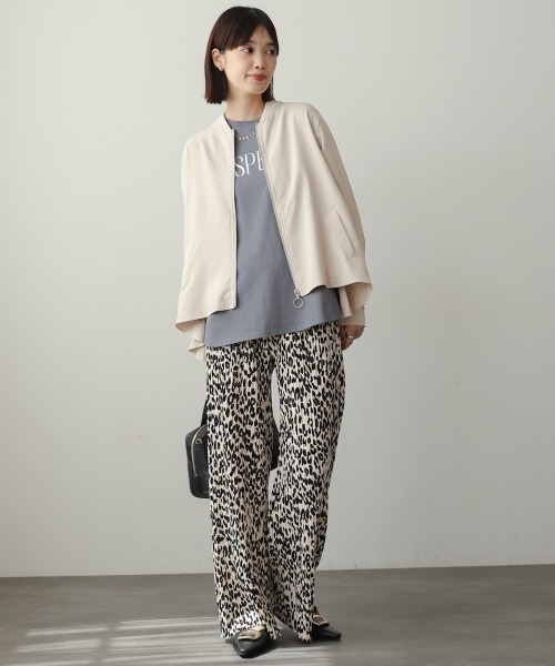 Bou Jeloud（ブージュルード）の「バックプリーツジップブルゾン（ブルゾン・レディース・ブラック/ベージュ・38）」の18枚目の写真