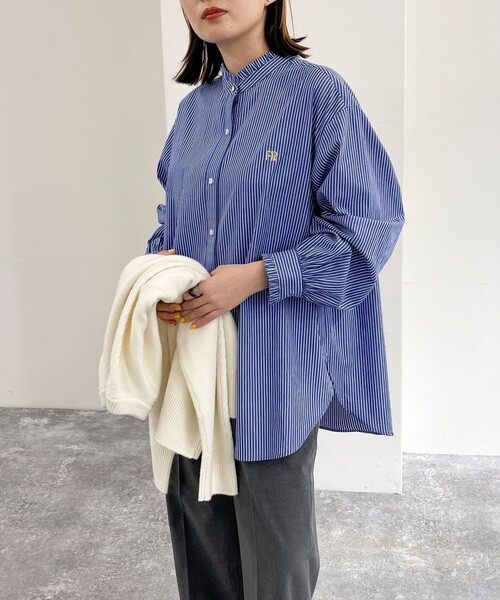 fredy emue(フレディエミュ)の「FR刺繍バンドカラーフリルブラウス(シャツ/ブラウス・レディース・オフホワイト/ブルー系その他/ベージュ/ブラック系その他・38)」の17枚目の写真