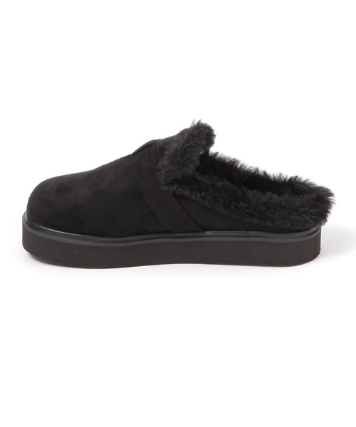 BAYFLOW（ベイフロー）の「[撥水機能付き]メタルバックルファークロッグ（スリッポン・レディース・ベージュ/ブラック・MEDIUM/LARGE）」の4枚目の写真