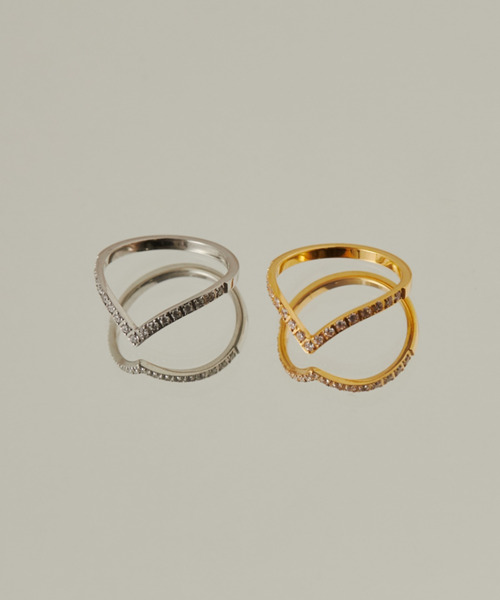 ciite' surgical stainless（シーテサージカルステンレス）の「【 金属アレルギー対応 】 ビジューVモチーフリング サージカルステンレス（リング・レディース・ゴールド/シルバー・11号/13号/9号/7号/15号）」の8枚目の写真
