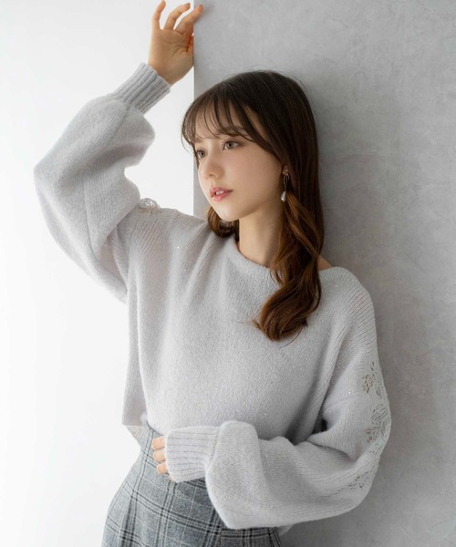 NOELA(ノエラ)の「スパンコール刺繍ニット(ニット/セーター・レディース・ライトグレー/ピンク/オフホワイト・フリー)」の12枚目の写真