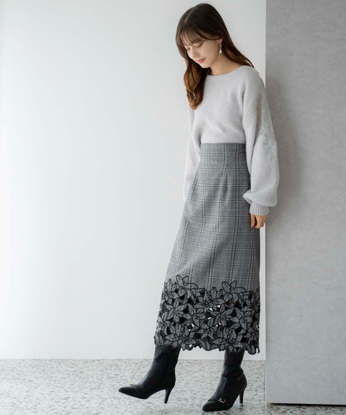 NOELA(ノエラ)の「スパンコール刺繍ニット(ニット/セーター・レディース・ライトグレー/ピンク/オフホワイト・フリー)」の15枚目の写真
