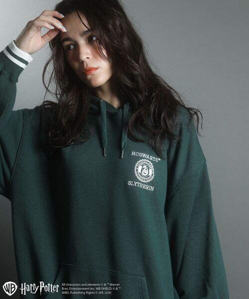 Green　Parks（グリーンパークス）の「ハリー・ポッター／袖口ライン裏毛フーディー（パーカー・レディース・レッド/グリーン/イエロー/ネイビー・FREE）」の5枚目の写真