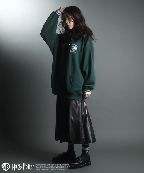 Green　Parks（グリーンパークス）の「ハリー・ポッター／袖口ライン裏毛フーディー（パーカー・レディース・レッド/グリーン/イエロー/ネイビー・FREE）」の7枚目の写真