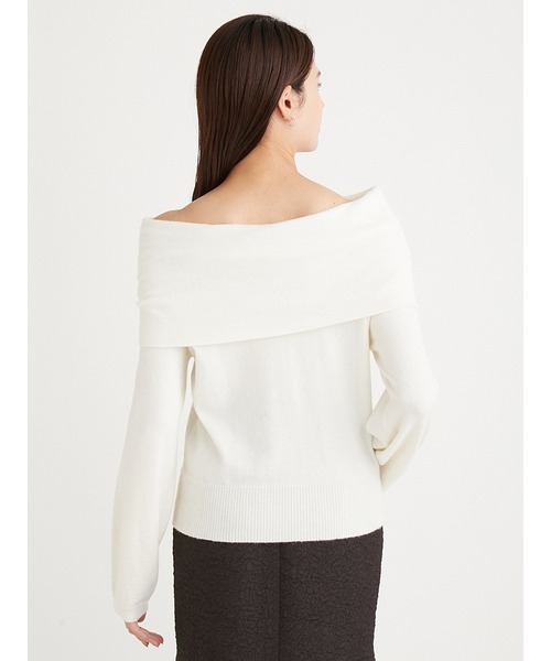 CELFORD（セルフォード）の「ブローチセットオフショルプルオーバー