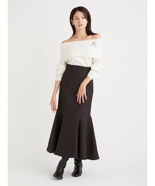 CELFORD（セルフォード）の「ブローチセットオフショルプルオーバー