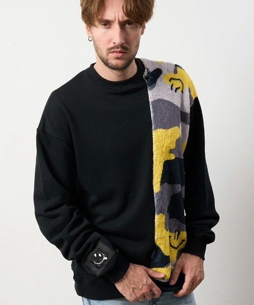 STUD MUFFIN（スタッドマフィン）の「STUD MUFFIN/スタッドマフィン/Smile Camo Asymmetry Crew Sweat（スウェット・メンズ・ベージュ/ブラック・3/2/4）」の7枚目の写真
