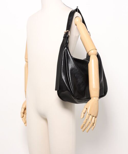 STYLEBLOCK(スタイルブロック)の「レザー調ベーシックショルダーバッグ(ショルダーバッグ・レディース・ブラック/ブラウン系その他/ライトブラウン/ダークブラウン・FREE)」の12枚目の写真