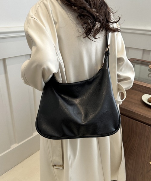 STYLEBLOCK(スタイルブロック)の「レザー調ベーシックショルダーバッグ(ショルダーバッグ・レディース・ブラック/ブラウン系その他/ライトブラウン/ダークブラウン・FREE)」の2枚目の写真