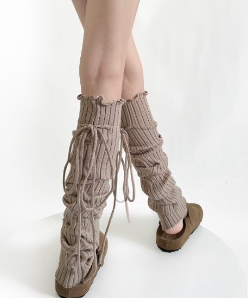 almo（アルモ）の「【LAMPOON】メロウリブボタン付きレッグウォーマー（レッグウォーマー・レディース・ホワイト/ブラック/ベージュ/グレー・FREE）」の6枚目の写真