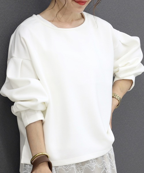 Aletta vita(アレッタビータ)の「ダンボール袖タックボートネックプルオーバー(Tシャツ/カットソー・レディース・オフホワイト/ブラック/ベージュ・FREE)」の1枚目の写真