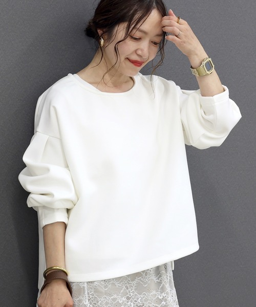 Aletta vita(アレッタビータ)の「ダンボール袖タックボートネックプルオーバー(Tシャツ/カットソー・レディース・オフホワイト/ブラック/ベージュ・FREE)」の14枚目の写真