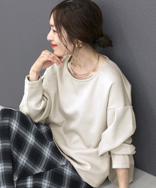Aletta vita(アレッタビータ)の「ダンボール袖タックボートネックプルオーバー(Tシャツ/カットソー・レディース・オフホワイト/ブラック/ベージュ・FREE)」の4枚目の写真