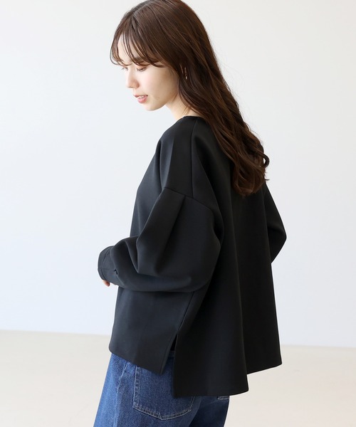 Aletta vita(アレッタビータ)の「ダンボール袖タックボートネックプルオーバー(Tシャツ/カットソー・レディース・オフホワイト/ブラック/ベージュ・FREE)」の22枚目の写真