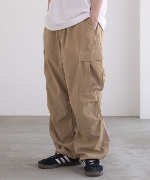 NAVY(ネイビー)の「WIDE CARGO PANTS ワイドカーゴパンツ(カーゴパンツ・メンズ・ブラック/カーキ/ブラック系その他/ケミカルウォッシュ/ベージュ・M/L/XL)」の4枚目の写真