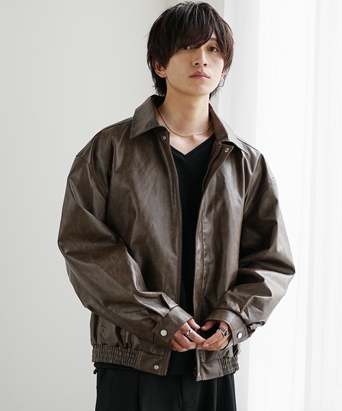 MinoriTY（マイノリティ）の「【MinoriTY】シンセティッククラシックPUレザービッグブルゾン ショート丈 レザージャケット フィールドジャケット ミリタリー メンズ 革ジャン 革ジャケット（ブルゾン・メンズ・ブラウン/チャコール・S/M/L）」の11枚目の写真