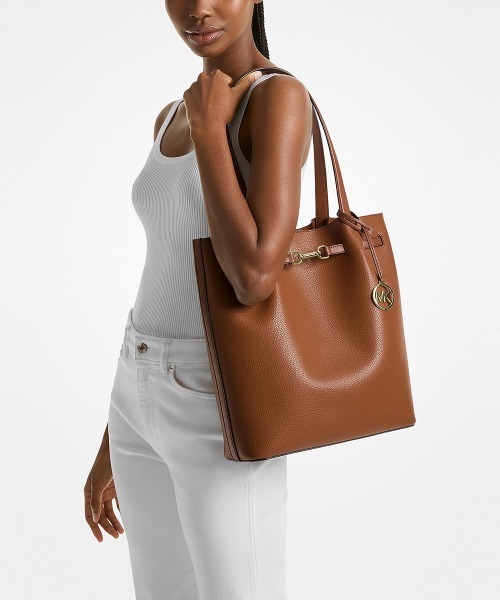 MICHAEL KORS(マイケルコース)の「CARSON NS トート ラージ(トートバッグ・レディース・ブラウン系・FREE)」の7枚目の写真