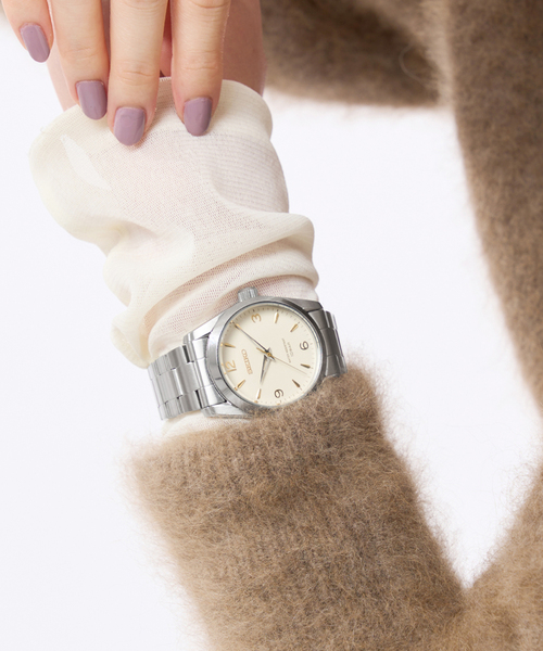 IENA（イエナ）の「《WEB限定/追加5》SEIKO Exclusive HIROB*IENA(ivory)（アナログ腕時計・レディース・シルバー・FREE）」の10枚目の写真
