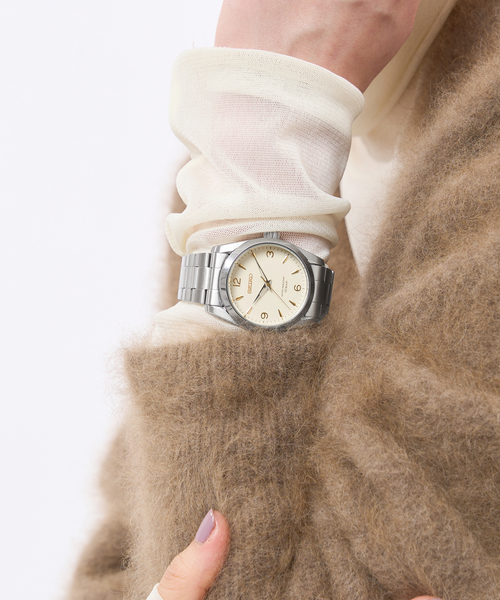 IENA（イエナ）の「《WEB限定/追加5》SEIKO Exclusive HIROB*IENA(ivory)（アナログ腕時計・レディース・シルバー・FREE）」の11枚目の写真