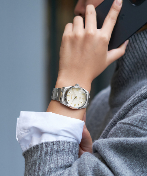 IENA（イエナ）の「《WEB限定/追加5》SEIKO Exclusive HIROB*IENA(ivory)（アナログ腕時計・レディース・シルバー・FREE）」の13枚目の写真