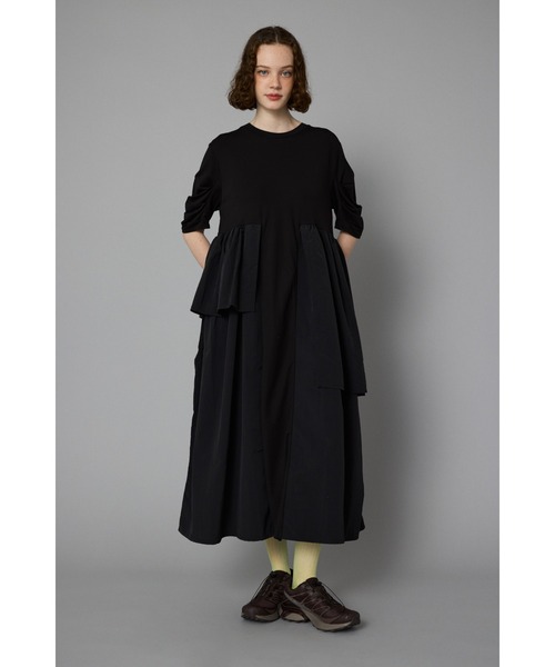 HeRIN.CYE（ヘリンドットサイ）の「Tuck sleeve docking dress  タック スリーブ ドッキング ドレス（ワンピース・レディース・ブルー系その他/ベージュ系その他/ブラック・38/36）」の2枚目の写真