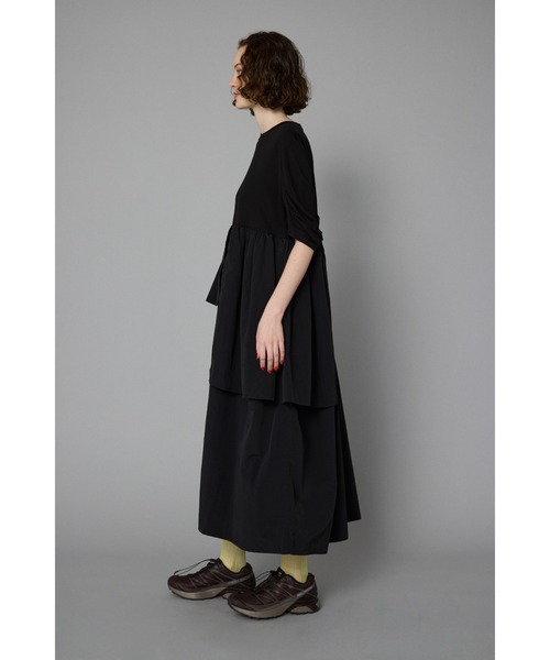 【完売・新品】HeRIN.CYE タックスリーブドッキングドレス ブラック HeRIN.CYE（ヘリンドットサイ）の「Tuck sleeve docking dress