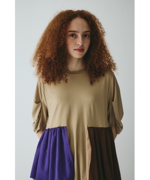 【完売・新品】HeRIN.CYE タックスリーブドッキングドレス ブラック HeRIN.CYE（ヘリンドットサイ）の「Tuck sleeve docking dress