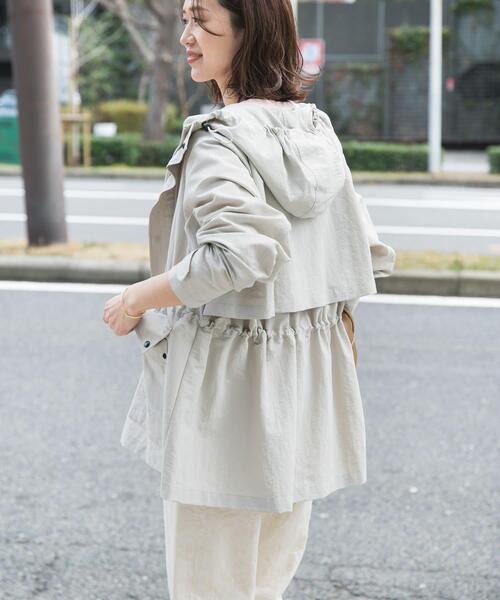 URBAN RESEARCH DOORS(アーバンリサーチドアーズ)の「ナイロンマウンテンパーカー(マウンテンパーカー・レディース・ライトブルー/ブラック/ライトベージュ・MEDIUM)」の11枚目の写真