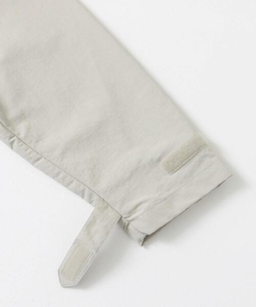 URBAN RESEARCH DOORS(アーバンリサーチドアーズ)の「ナイロンマウンテンパーカー(マウンテンパーカー・レディース・ライトブルー/ブラック/ライトベージュ・MEDIUM)」の18枚目の写真