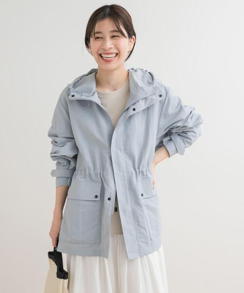 URBAN RESEARCH DOORS(アーバンリサーチドアーズ)の「ナイロンマウンテンパーカー(マウンテンパーカー・レディース・ライトブルー/ブラック/ライトベージュ・MEDIUM)」の21枚目の写真