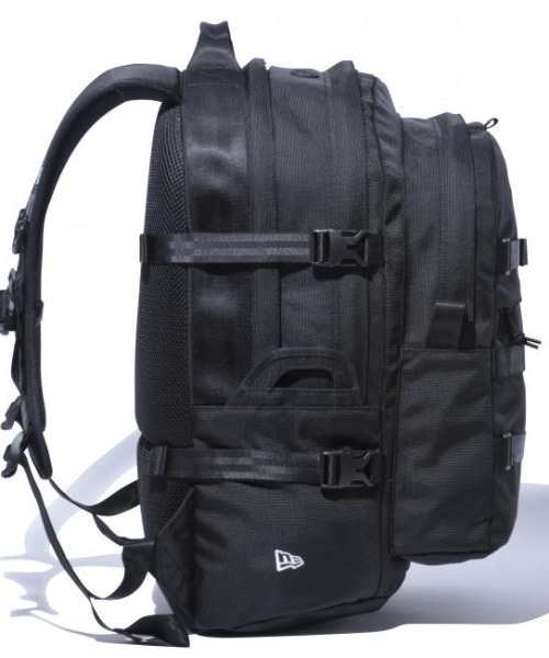 NEW ERA（ニューエラ）の「NEW ERA CARRIER PACK（ニューエラ キャリアパック）（バックパック/リュック・メンズ・ブラック・FREE）」の6枚目の写真