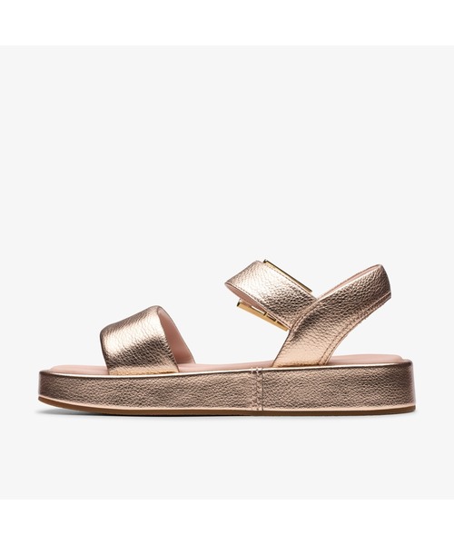 Clarks(クラークス)の「Alda Strap / アルダストラップ(コッパーメタリック)(サンダル・レディース・シャンパン・UK5/UK6/UK4/UK3/UK3.5/UK4.5/UK5.5)」の2枚目の写真