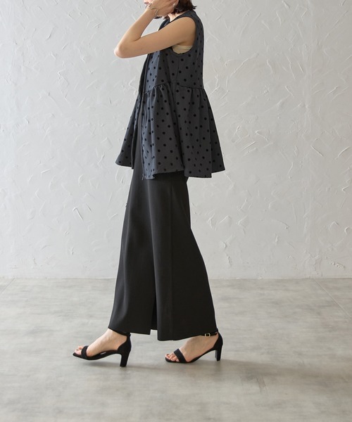 each（イーチ）の「フロッキードットペプラムジップアップノースリベスト（ベスト・レディース・グレー/ブラック/ネイビー・FREE）」の16枚目の写真