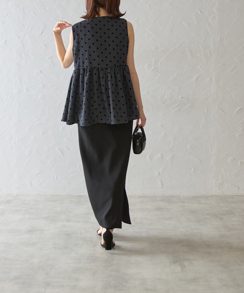 each（イーチ）の「フロッキードットペプラムジップアップノースリベスト（ベスト・レディース・グレー/ブラック/ネイビー・FREE）」の17枚目の写真