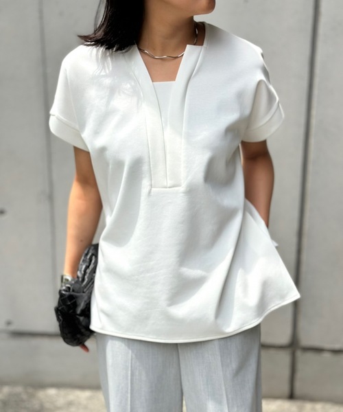 ライトダンボールサイドスリットキーネックプルオーバー（Tシャツ