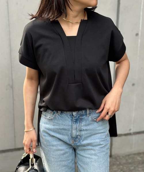 ライトダンボールサイドスリットキーネックプルオーバー（T
