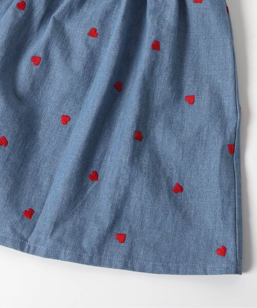 apres les cours（アプレレクール）の「【ジュニア対応】ハート刺繍シャーリングワンピース（ワンピース・キッズ・ブラック/インディゴブルー・140/130/120/110/100/90/80）」の11枚目の写真