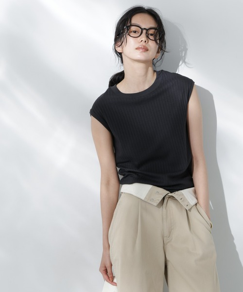 NANO universe（ナノユニバース）の「Anti Soaked(R) 汗染み防止リブノースリーブTシャツ（セットアップ可）（Tシャツ/カットソー・レディース・ブラック/カーキ/アイボリー/チャコール・S/M）」の2枚目の写真