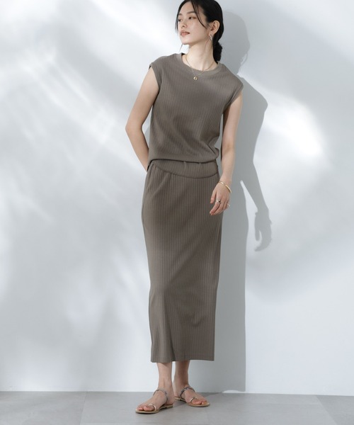 NANO universe（ナノユニバース）の「Anti Soaked(R) 汗染み防止リブノースリーブTシャツ（セットアップ可）（Tシャツ/カットソー・レディース・ブラック/カーキ/アイボリー/チャコール・S/M）」の22枚目の写真