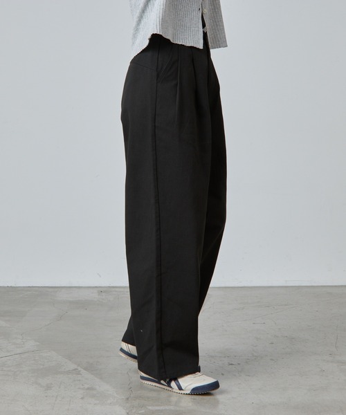 COLONY 2139（コロニートゥーワンスリーナイン）の「2タックコットンツイルストレートパンツ（その他パンツ・レディース・ネイビー/アイボリー/ブラック・MEDIUM/SMALL）」の19枚目の写真