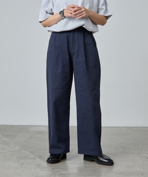 COLONY 2139（コロニートゥーワンスリーナイン）の「2タックコットンツイルストレートパンツ（その他パンツ・レディース・ネイビー/アイボリー/ブラック・MEDIUM/SMALL）」の14枚目の写真